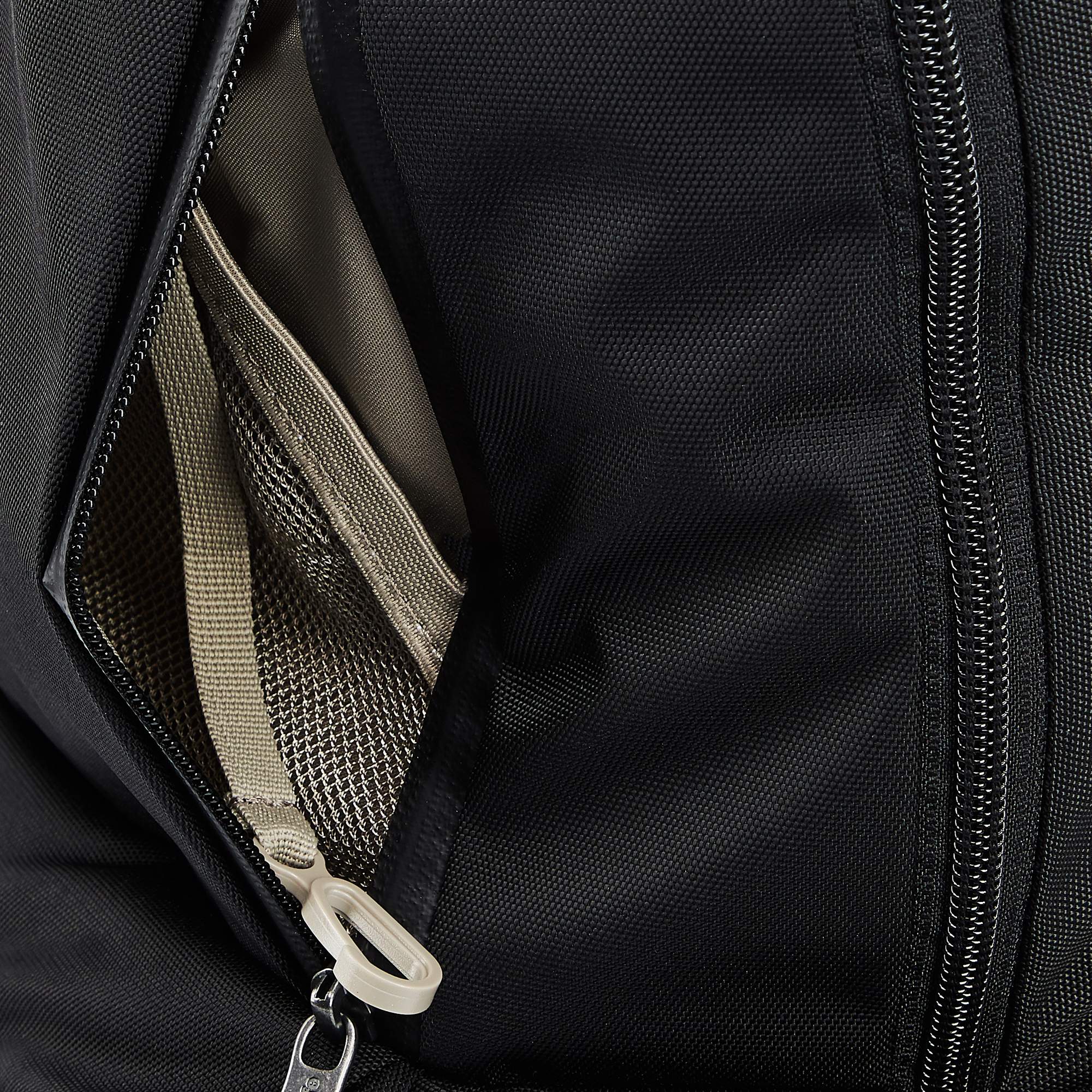 Pacsafe PACSAFE X 20L BACKPACK - Laptoprucksack