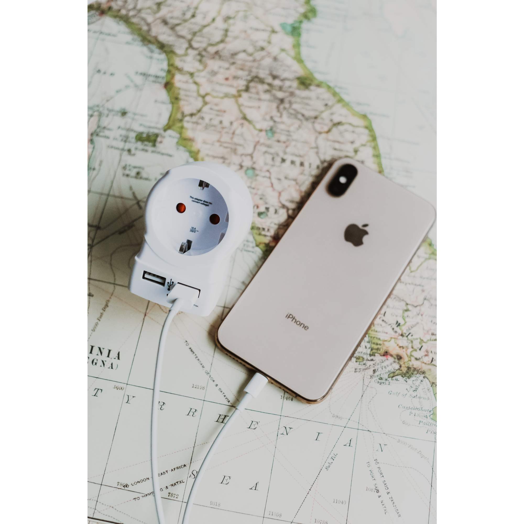 SKROSS EUROPE TO UK USB - Reisestecker