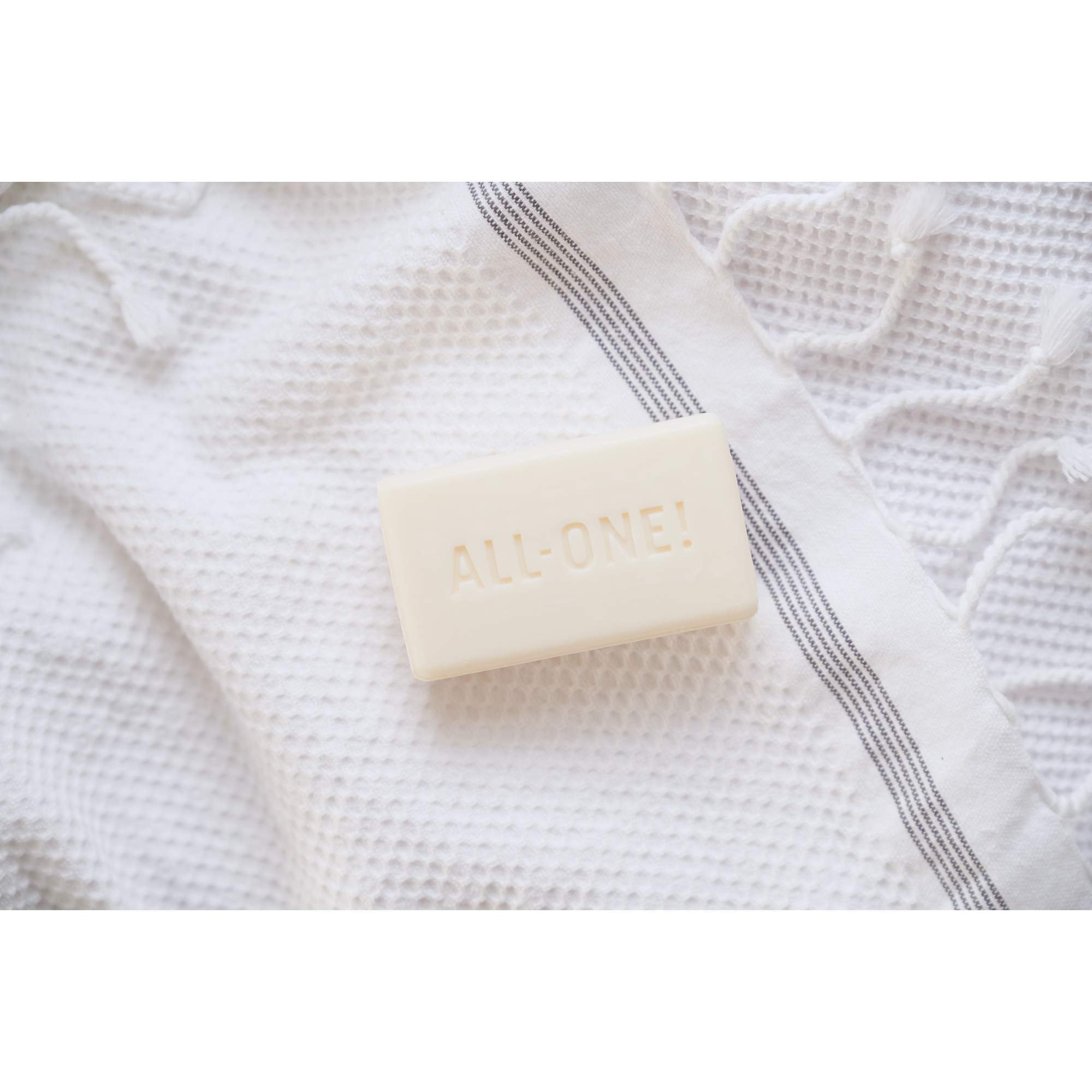 DR. BRONNER\'S REINE NATURSEIFE (STÜCKSEIFE) - Outdoor Seife DR. BRONNER\'S REINE NATURSEIFE (STÜCKSEIFE) - Outdoor Seife