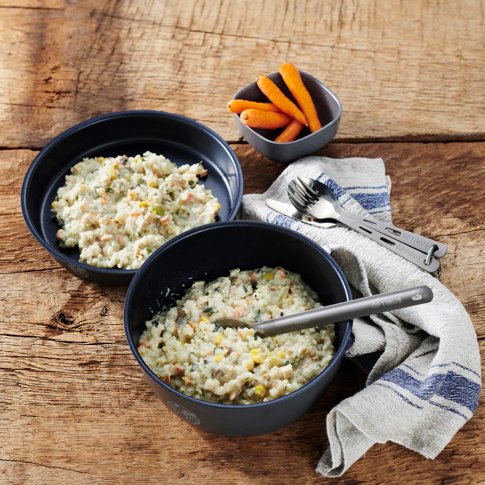 TREK\'N EAT CHICKEN WITH CREAMY VEGETABLES AND RICE - Outdoor Essen