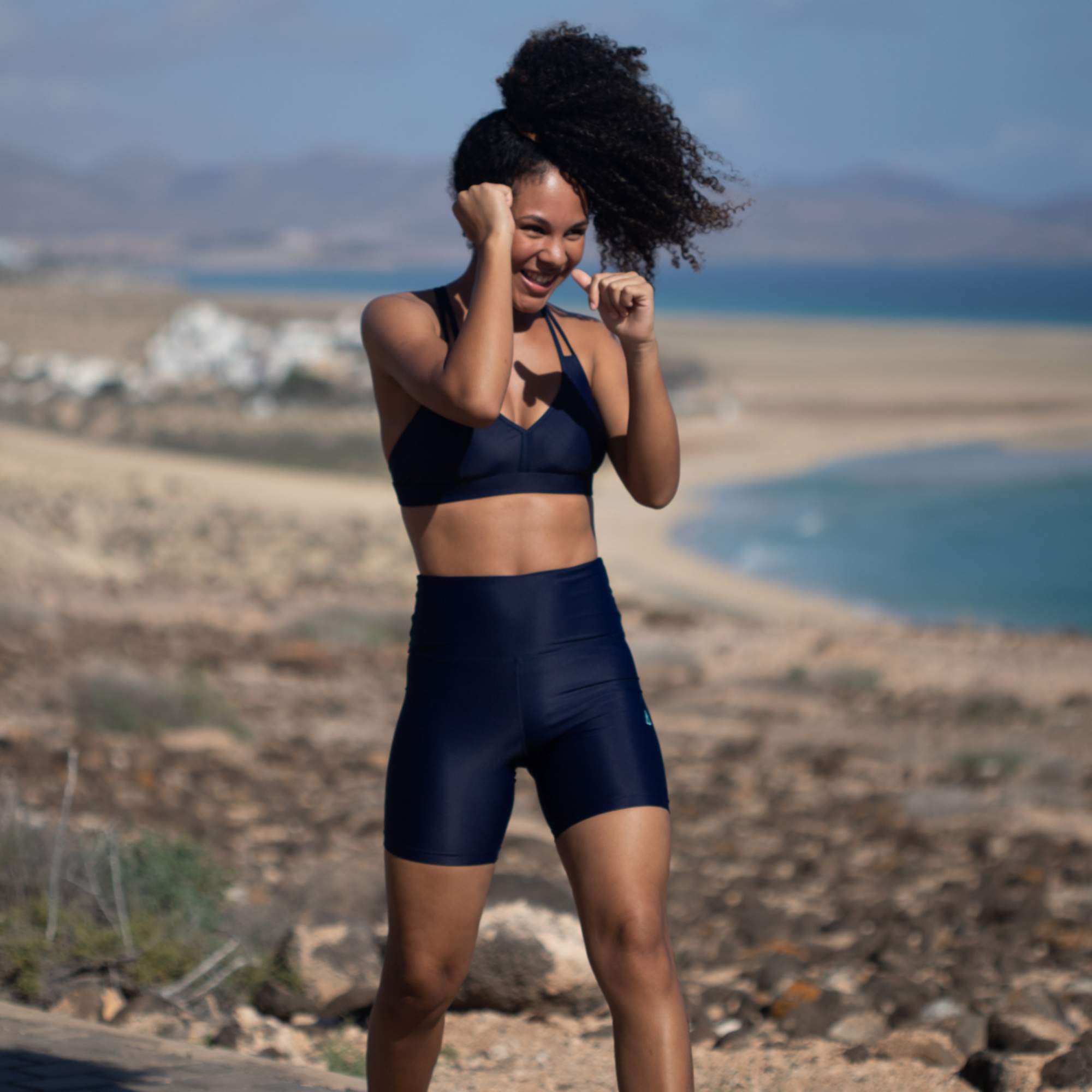 Inaska SHORT HIGH WAIST TIGHT CHILL DARK BLUE Damen - Shorts