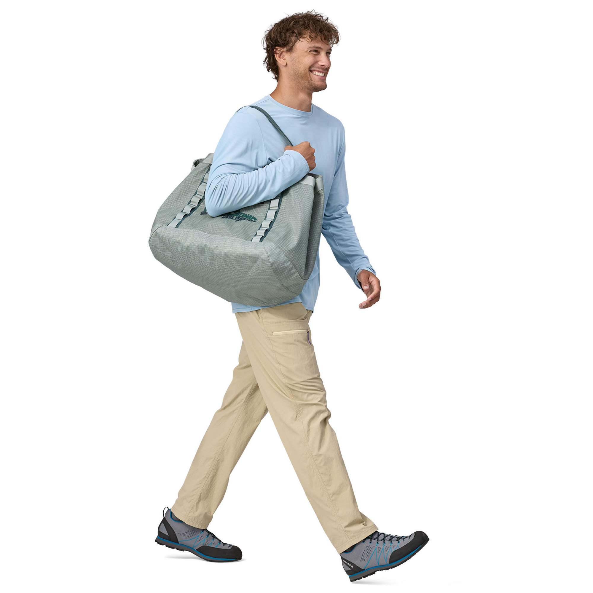 Patagonia BLACK HOLE GEAR TOTE - Umhängetasche