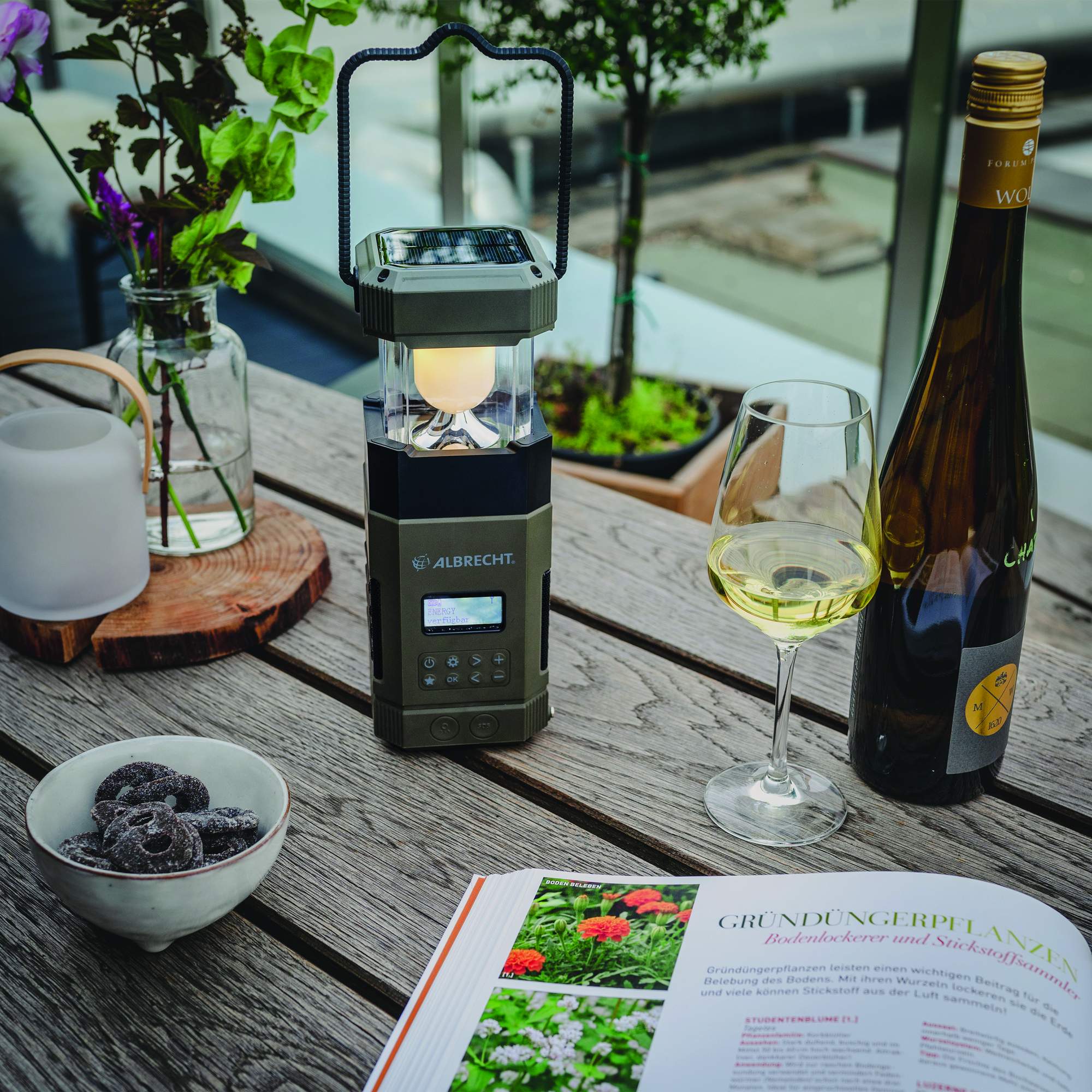 Albrecht DR114 OUTDOOR CAMPING LAMPE NOTFALLRADIO KURBELRADIO - Kurbelradio