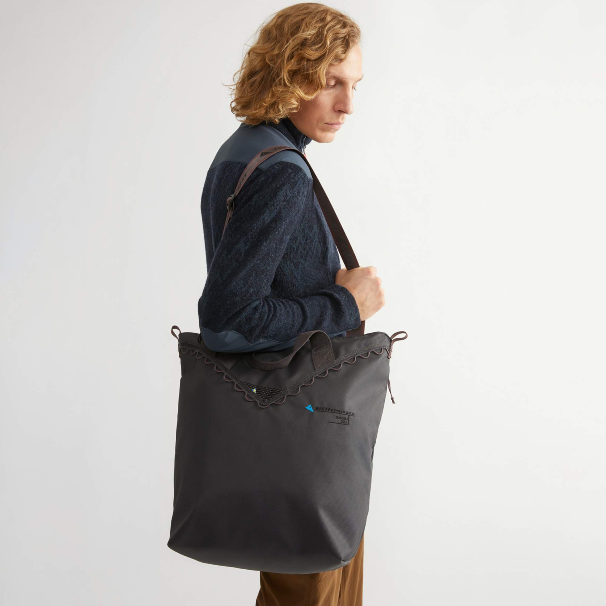 Klättermusen BAGGI BAG 22L - Umhängetasche