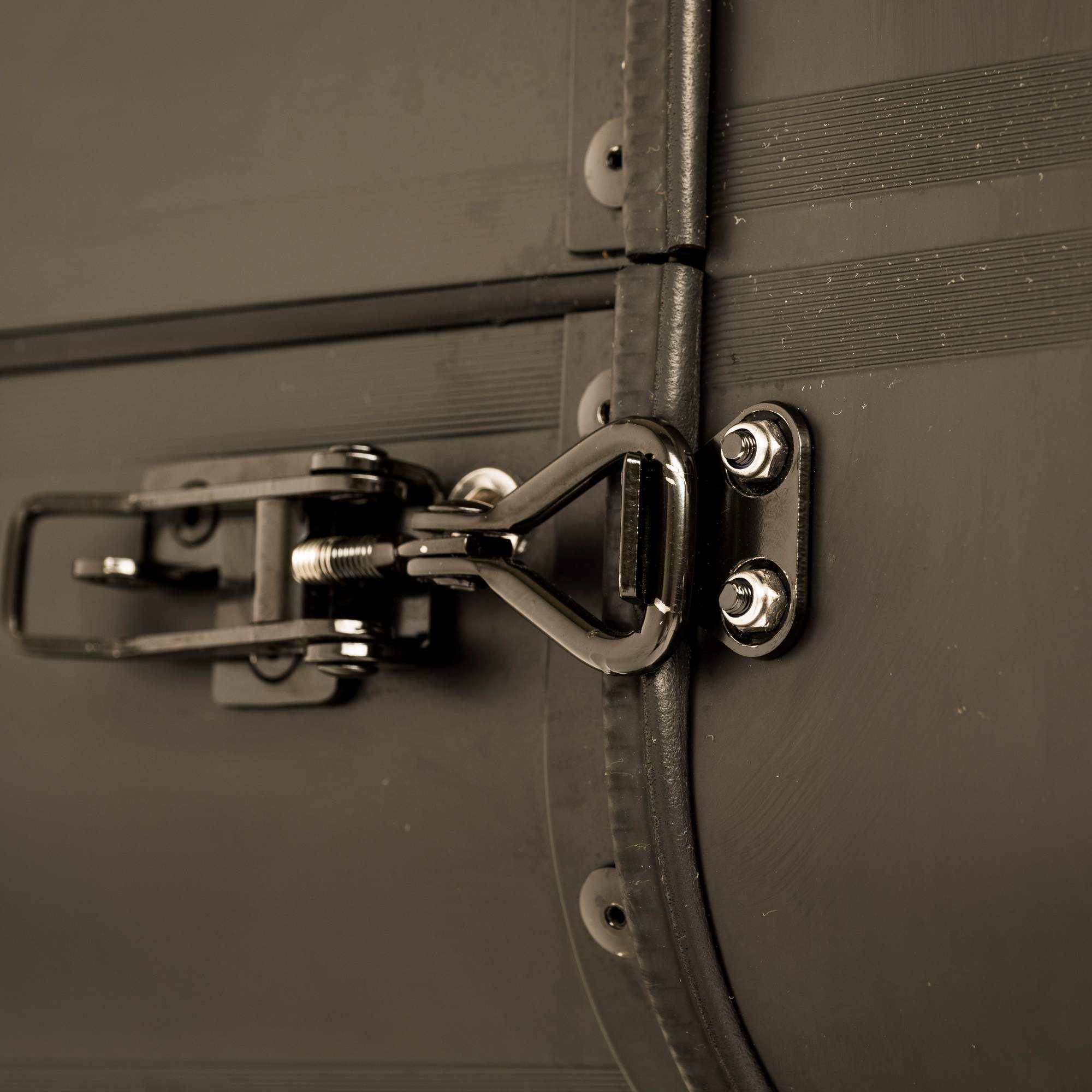 Roof Space ROOF SPACE 4 - Dachzelt Roof Space ROOF SPACE 4 - Dachzelt