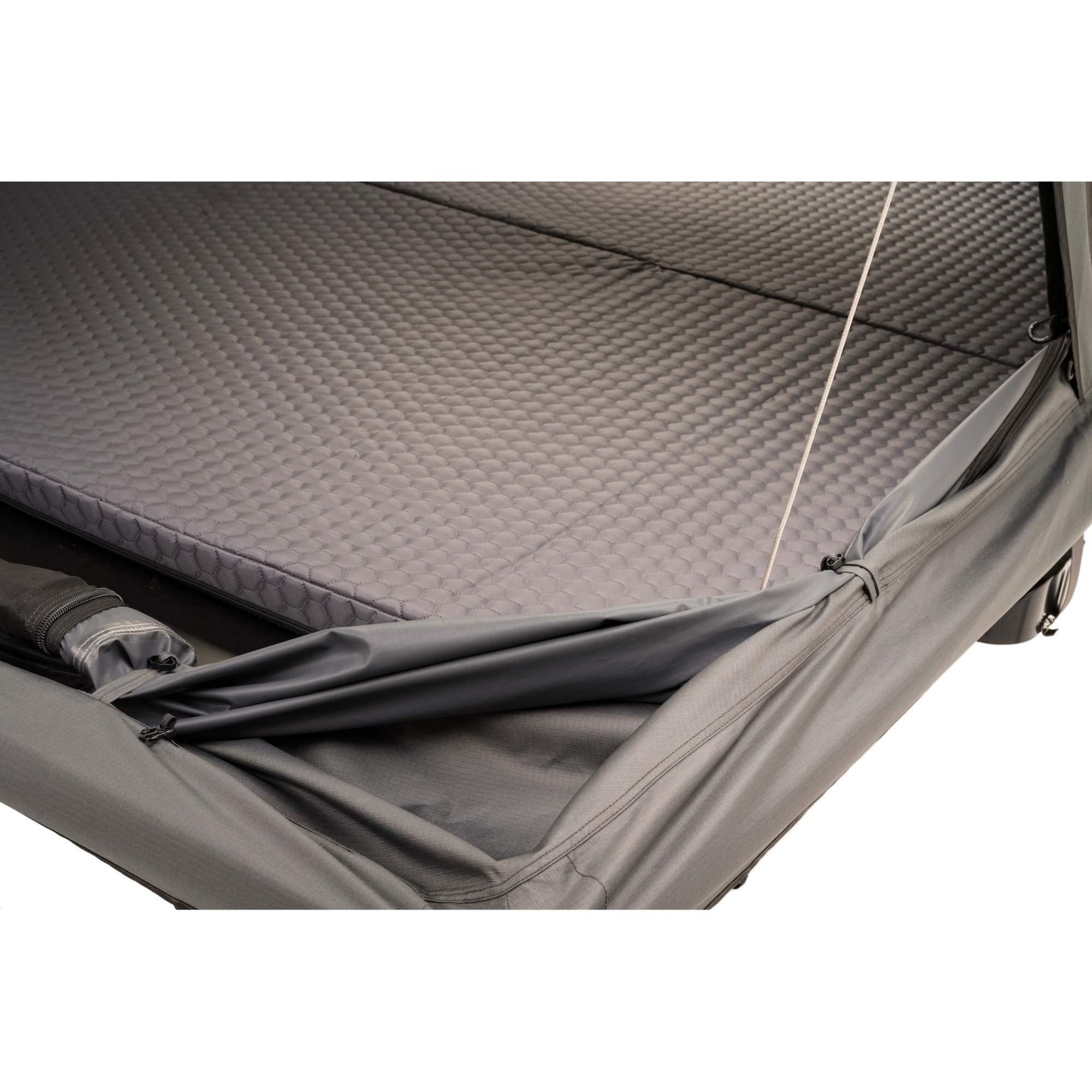 Roof Space ROOF SPACE 4 - Dachzelt Roof Space ROOF SPACE 4 - Dachzelt