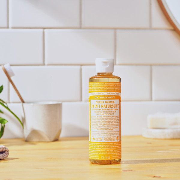 Dr. Bronner's 18-IN-1 NATURSEIFE - Outdoor Seife Ansicht 3