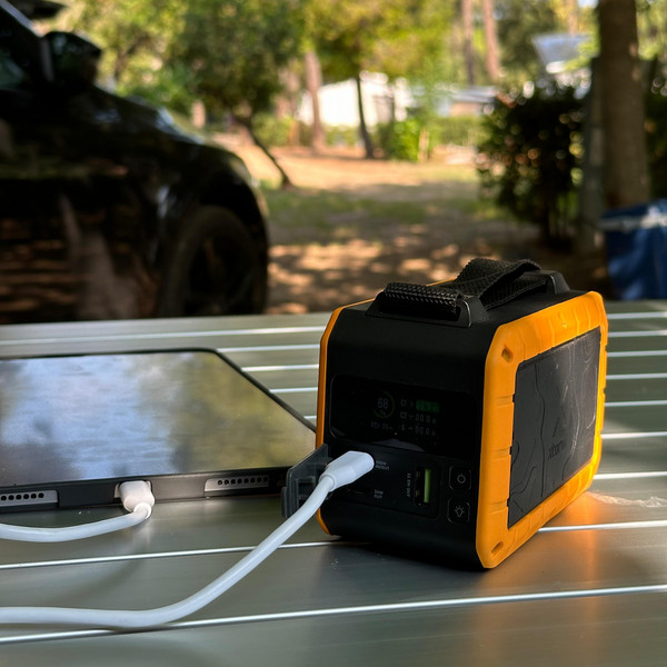 Xtorm 100W RUGGED FLASHLIGHT POWERBANK 40.000 - TORCH - Powerbank Ansicht 14