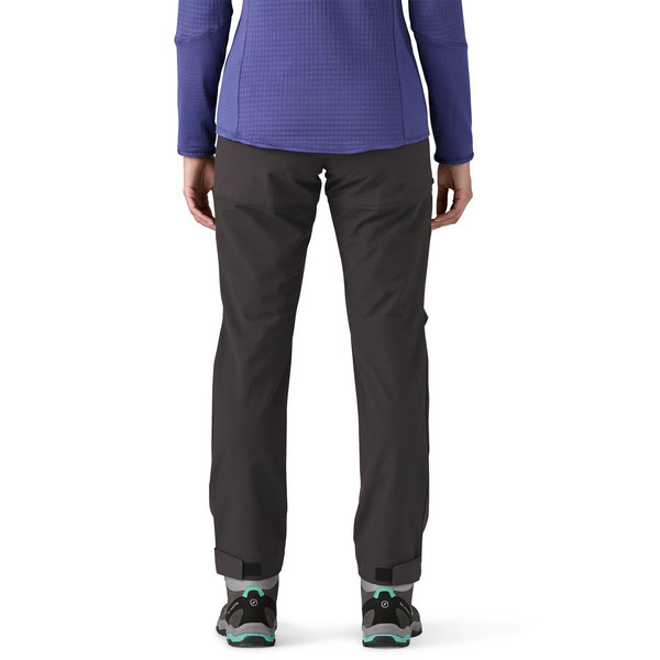 Patagonia W'S TERRAVIA PEAK PANTS - SHORT Damen - Softshellhose Ansicht 3