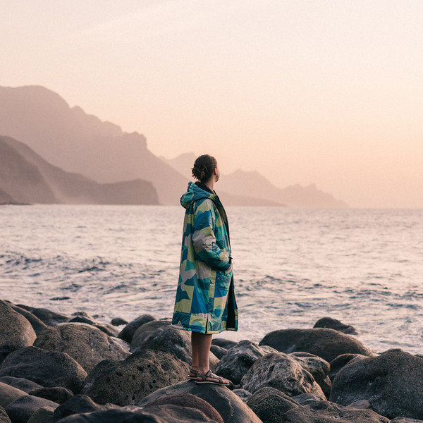 Passenger Clothing WAVES RECYCLED SHERPA LINED CHANGING ROBE Unisex - Poncho Ansicht 10
