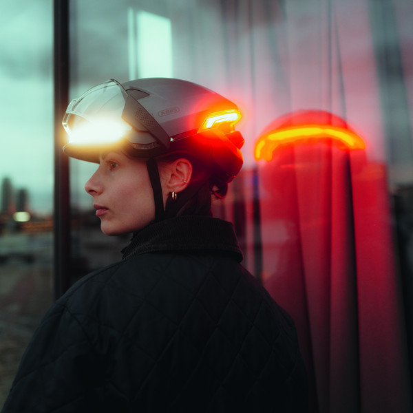 Abus HYP-E BL.ACE - Fahrradhelm Ansicht 10